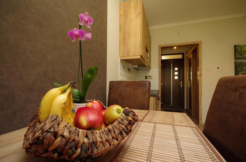 Almasy Apartmanhaz Gyula Exterior photo